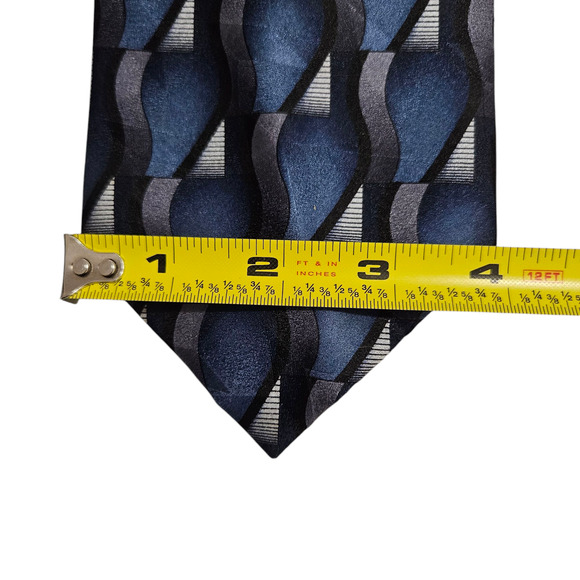 Massini Men’s Tie Blue Gray Geometric Pattern 3.75” Wide 100% Silk Handmade - Picture 5 of 6
